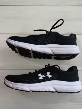 Under Armour Black and White Women's Lightweight Trainer Sneakers